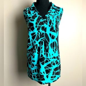 Black and turquoise sleeveless button up top